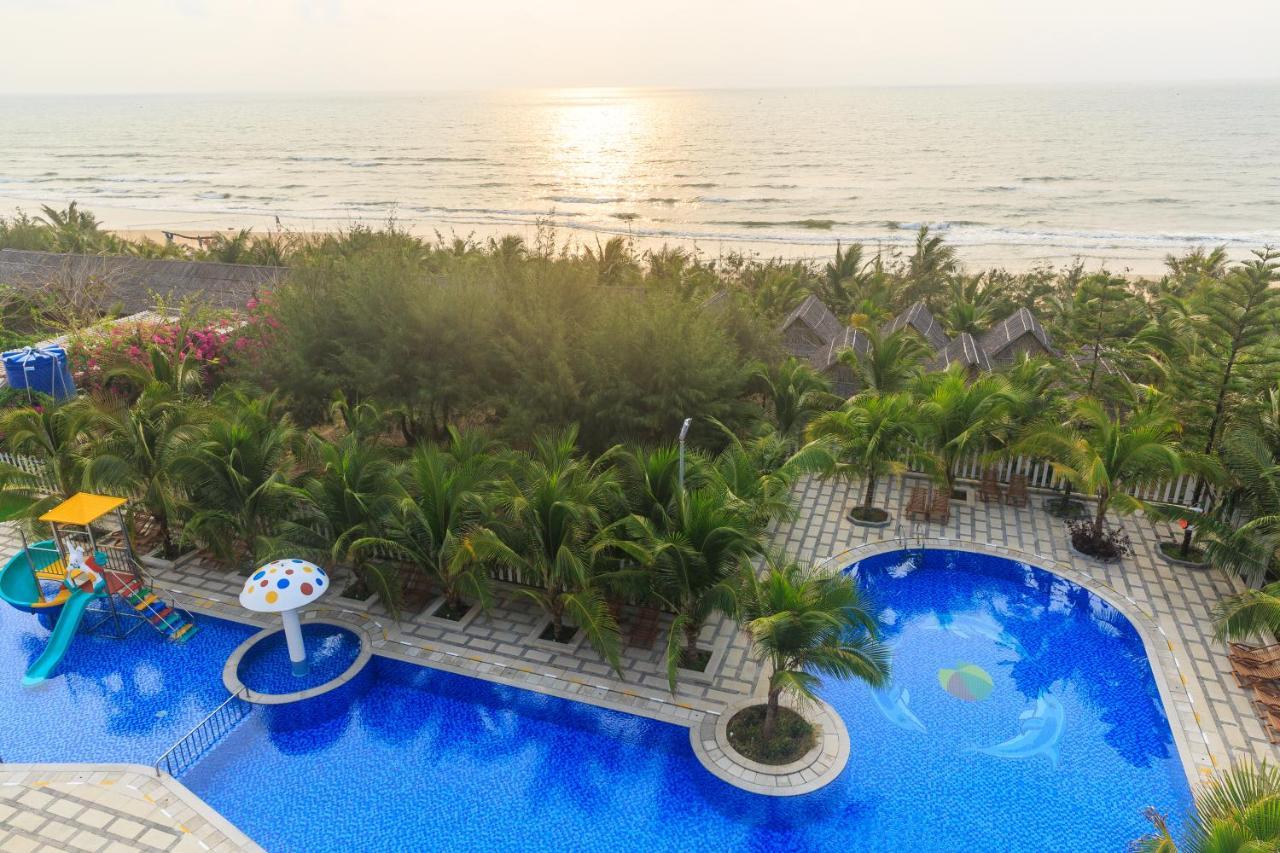 Oceanward Hotel & Resort Long Hai Exterior photo